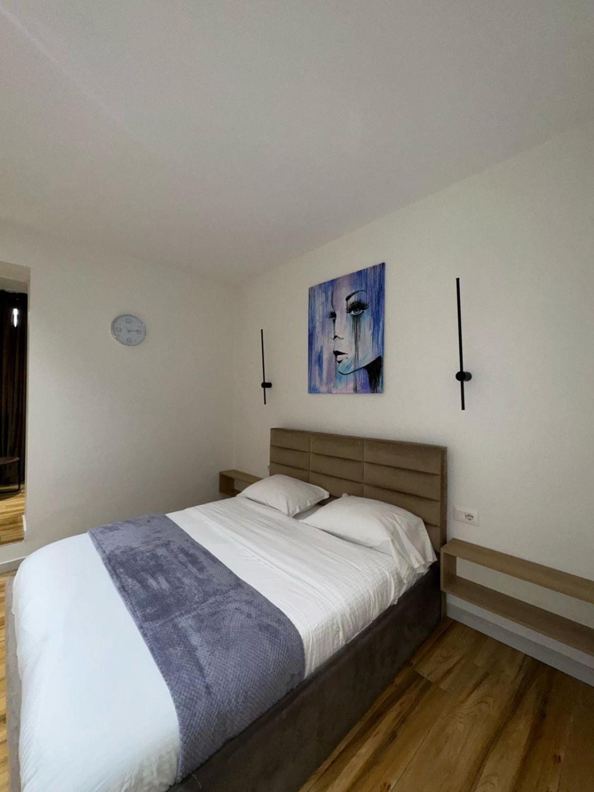 Luxury Apartments Blloku Tirana Exterior foto